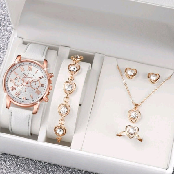 Women's Elegant Three-eye Roman Scale Dial Quartz Watch & Jewelry Set - 4 Pieces